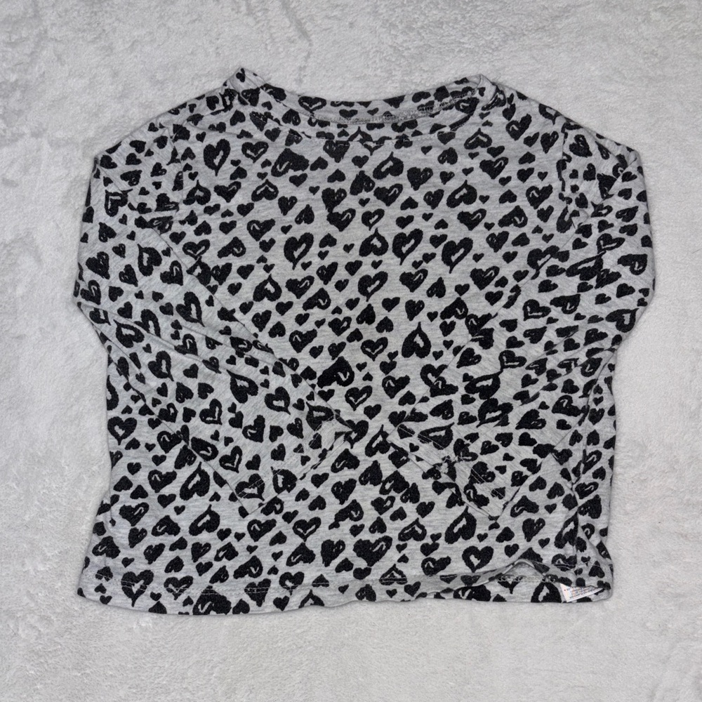 (3 for $10) old navy Heart Patterned Black and Gray long sleeve Top 3T